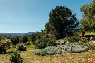1742 Deerhill Trail, Topanga, CA 90290 - Photo 7