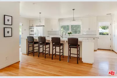 1520 Bonnell Dr, Topanga, CA 90290 - Photo 15