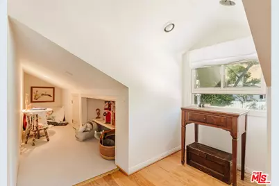 1520 Bonnell Dr, Topanga, CA 90290 - Photo 41