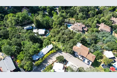 7207 Woodrow Wilson Dr, Los Angeles, CA 90068 - Photo 31