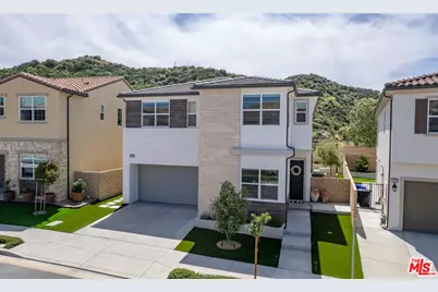 19523 Blackthorn Dr, Santa Clarita, CA 91351 - Photo 3