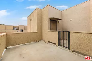 1633 S Bentley Ave, Los Angeles, CA 90025 - Photo 17