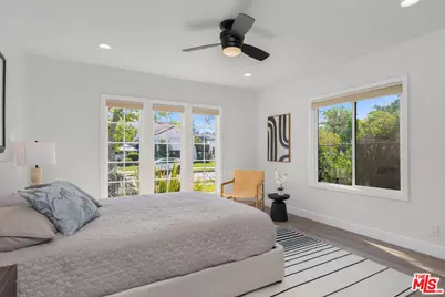 821 S Cloverdale Ave, Los Angeles, CA 90036 - Photo 21