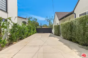 821 S Cloverdale Ave, Los Angeles, CA 90036 - Photo 41