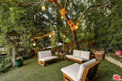 4009 Woodman Cyn, Sherman Oaks, CA 91423 - Photo 19