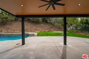 18500 St Moritz Dr, Tarzana, CA 91356 - Photo 55