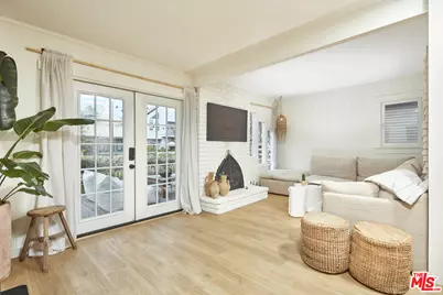 230 Sherman Canal, Venice, CA 90291 - Photo 7