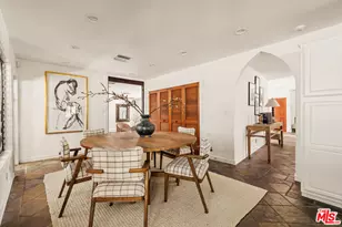 11411 Dona Lola Dr, Studio City, CA 91604 - Photo 9