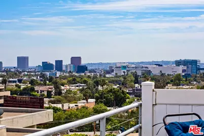 964 Hancock Ave #302, West Hollywood, CA 90069 - Photo 25