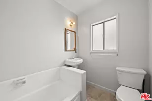 12703 Ratner St, North Hollywood, CA 91605 - Photo 13