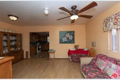 178 N Mariposa Ave, Los Angeles, CA 90004 - Photo 13