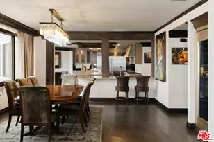 10560 Wilshire Blvd, Los Angeles, CA 90024 - Photo 15