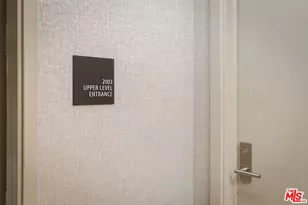 10560 Wilshire Blvd, Los Angeles, CA 90024 - Photo 31