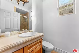 850 N Croft Ave, Los Angeles, CA 90069 - Photo 27