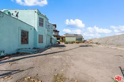 3051 N Coolidge Ave, Los Angeles, CA 90039 - Photo 5