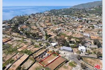 566 N Las Casas Ave, Pacific Palisades, CA 90272 - Photo 7