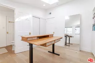 19837 Gilmore St, Woodland Hills, CA 91367 - Photo 45