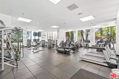 10724 Wilshire Blvd #1501, Los Angeles, CA 90024 - Photo 35