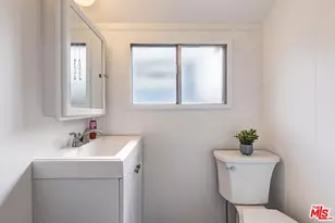 1921 6th St, Santa Monica, CA 90405 - Photo 19