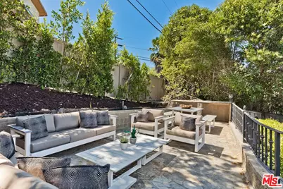 4045 Davana Rd, Sherman Oaks, CA 91423 - Photo 31