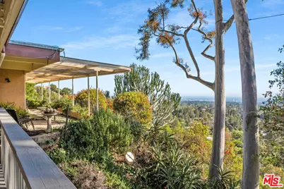 971 Stonehill Ln, Los Angeles, CA 90049 - Photo 1