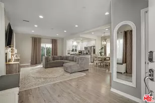 22755 Walnut Park Ln, Newhall, CA 91321 - Photo 3