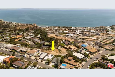 3440 Cloudcroft Dr, Malibu, CA 90265 - Photo 17