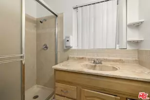 966 N Serrano Ave, Los Angeles, CA 90029 - Photo 23