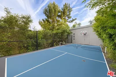 822 N Kenter, Los Angeles, CA 90049 - Photo 37