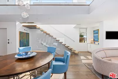 2505 Ocean Front Walk, Venice, CA 90291 - Photo 15