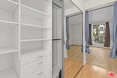 1440 Veteran Ave #404, Los Angeles, CA 90024 - Photo 17