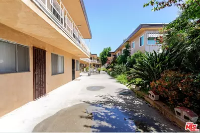 420 N Market St #15, Inglewood, CA 90302 - Photo 5