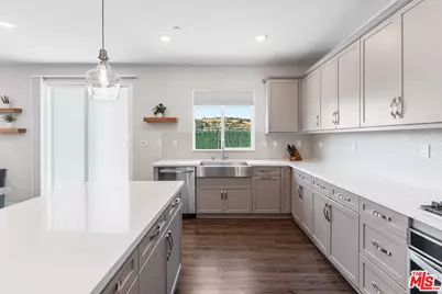 17105 Zion Dr, Canyon Country, CA 91387 - Photo 11