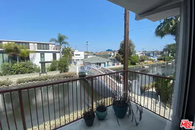 2300 Grand Canal, Venice, CA 90291 - Photo 27