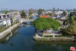 2300 Grand Canal, Venice, CA 90291 - Photo 3