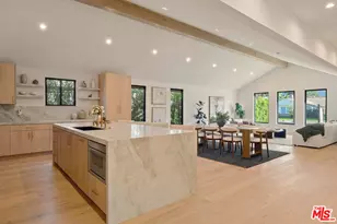 13949 Cumpston St, Sherman Oaks, CA 91401 - Photo 3