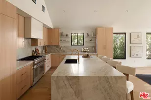 13949 Cumpston St, Sherman Oaks, CA 91401 - Photo 9