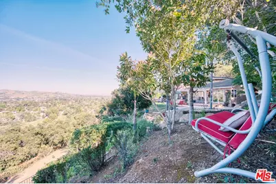1022 Brookview Ave, Westlake Village, CA 91361 - Photo 27