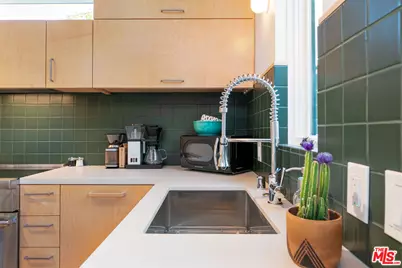 5676 Hub St, Los Angeles, CA 90042 - Photo 63