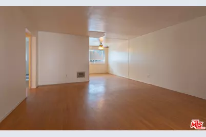 719 N Eucalyptus Ave #6A, Inglewood, CA 90302 - Photo 5