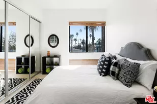 750 S Bundy Dr, Los Angeles, CA 90049 - Photo 17