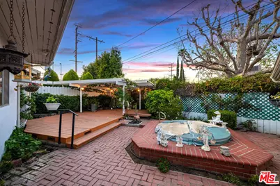 16851 Weddington St, Encino, CA 91436 - Photo 45