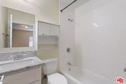 1147 S Kenmore Ave, Los Angeles, CA 90006 - Photo 35