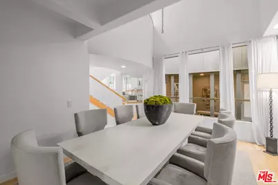 17765 Camino De Yatasto, Pacific Palisades, CA 90272 - Photo 11