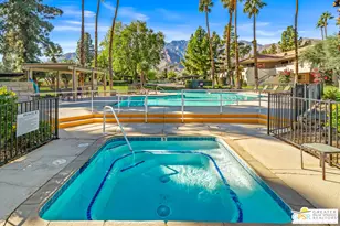 550 N Villa Ct, Palm Springs, CA 92262 - Photo 15