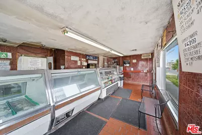 1025 W 101st St, Los Angeles, CA 90044 - Photo 25