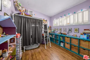 6902 Andasol Ave, Van Nuys, CA 91406 - Photo 15