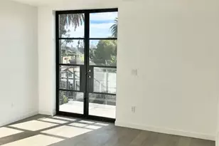 1317 Cabrillo Ave, Venice, CA 90291 - Photo 31