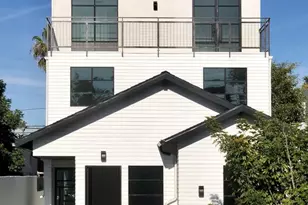 1317 Cabrillo Ave, Venice, CA 90291 - Photo 1