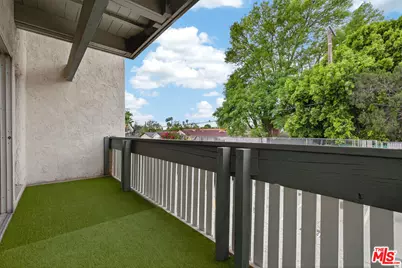 8601 International Ave #122, Canoga Park, CA 91304 - Photo 15